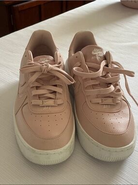 Nike Women's Air Force 1 Low Sneakers - Blush Pink